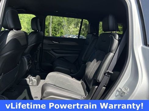 New 2025 Jeep Grand Cherokee L Laredo AWD/4WD image 17
