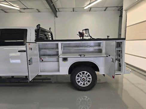 Used 2023 Chevrolet Silverado 2500 W/T w/ WT Fleet Convenience Package image 5