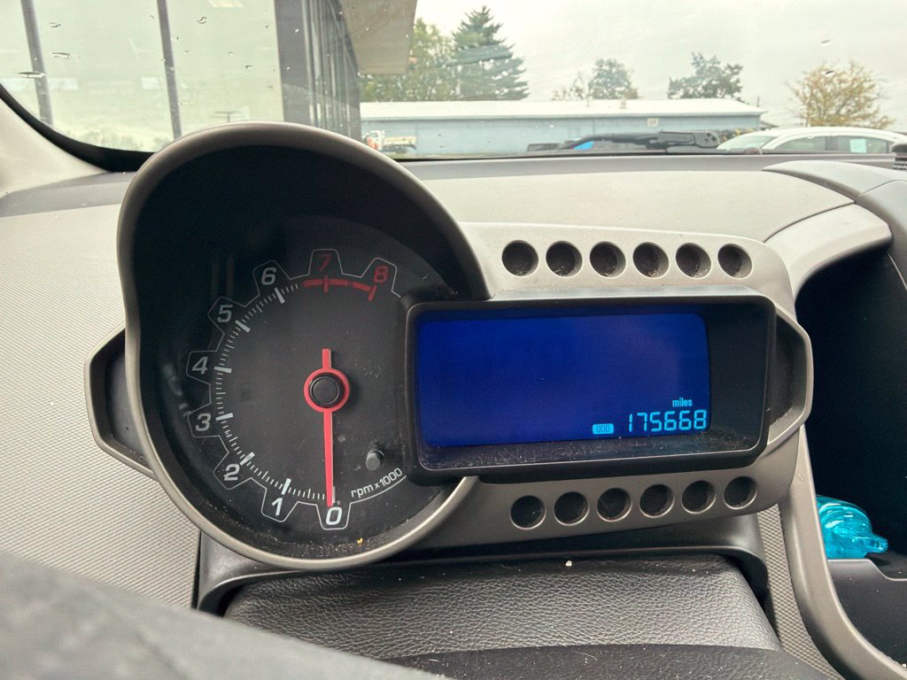 Used 2015 Chevrolet Sonic LT FWD image 7