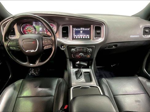 Used 2022 Dodge Charger SXT w/ Leather Interior Group image 15