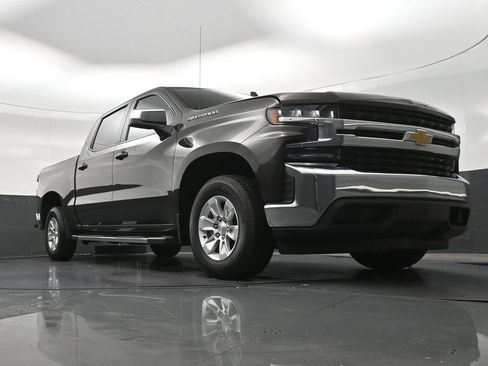 Used 2022 Chevrolet Silverado 1500 LT RWD image 32