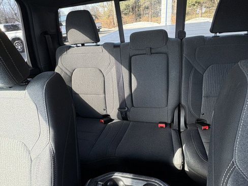 Used 2019 RAM 1500 Big Horn image 12