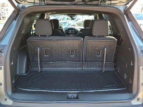 Used 2023 Chevrolet Traverse LT w/ LPO, Floor Liner Package image 28