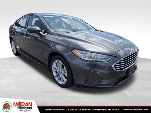 Used 2020 Ford Fusion SE FWD image 2