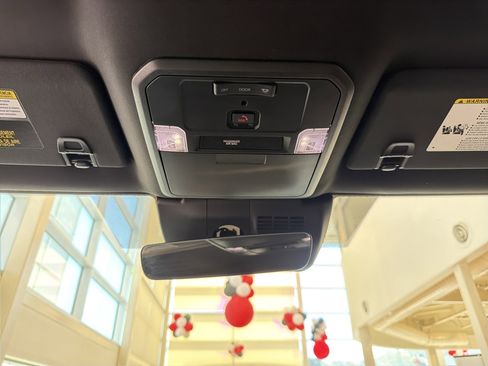 New 2025 Toyota Tacoma TRD Off-Road AWD/4WD image 22