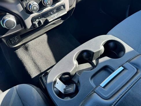 Used 2024 RAM 2500 Big Horn image 29