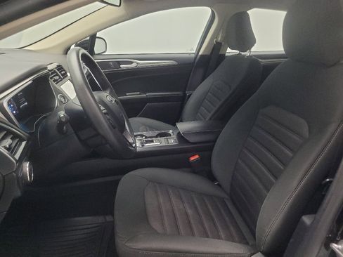 Used 2020 Ford Fusion SE FWD image 17