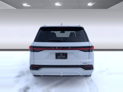 New 2026 Lexus TX 500h AWD image 10
