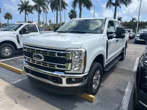 Used 2025 Ford F250 XLT image 1