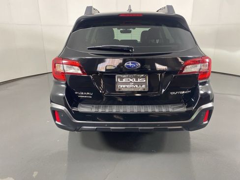 Used 2018 Subaru Outback 2.5i Limited image 7