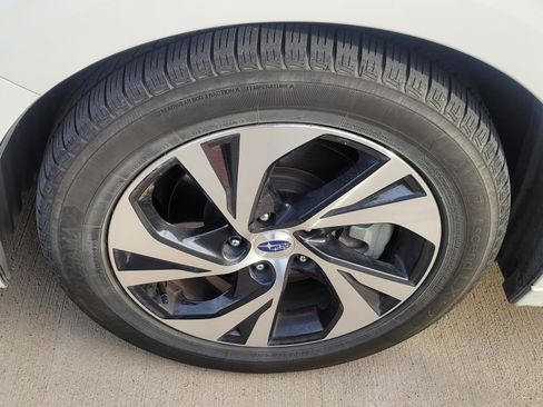 Used 2020 Subaru Legacy w/ Alloy Wheel Package image 2