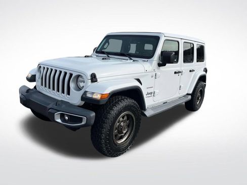 Used 2018 Jeep Wrangler Unlimited Sahara image 7