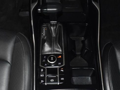 Used 2024 Kia Sorento S image 19