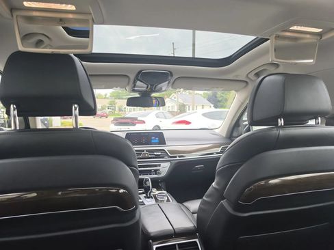 Used 2018 BMW ALPINA B7 xDrive AWD/4WD image 35