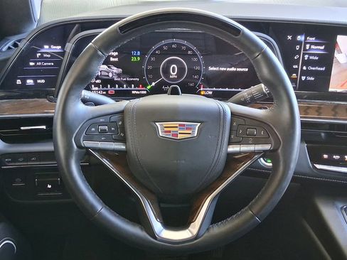 Used 2024 Cadillac Escalade Sport Platinum RWD image 10