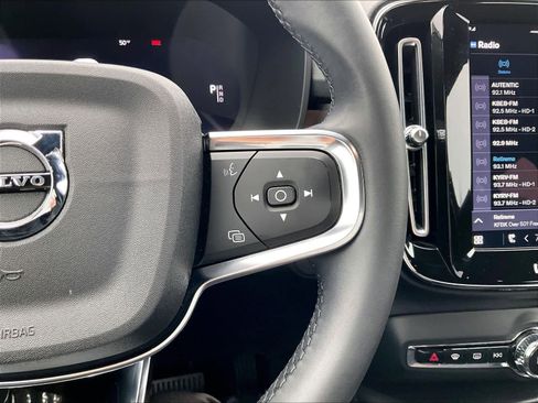 Used 2023 Volvo XC40 Recharge Ultimate w/ Protection Package Premier image 22