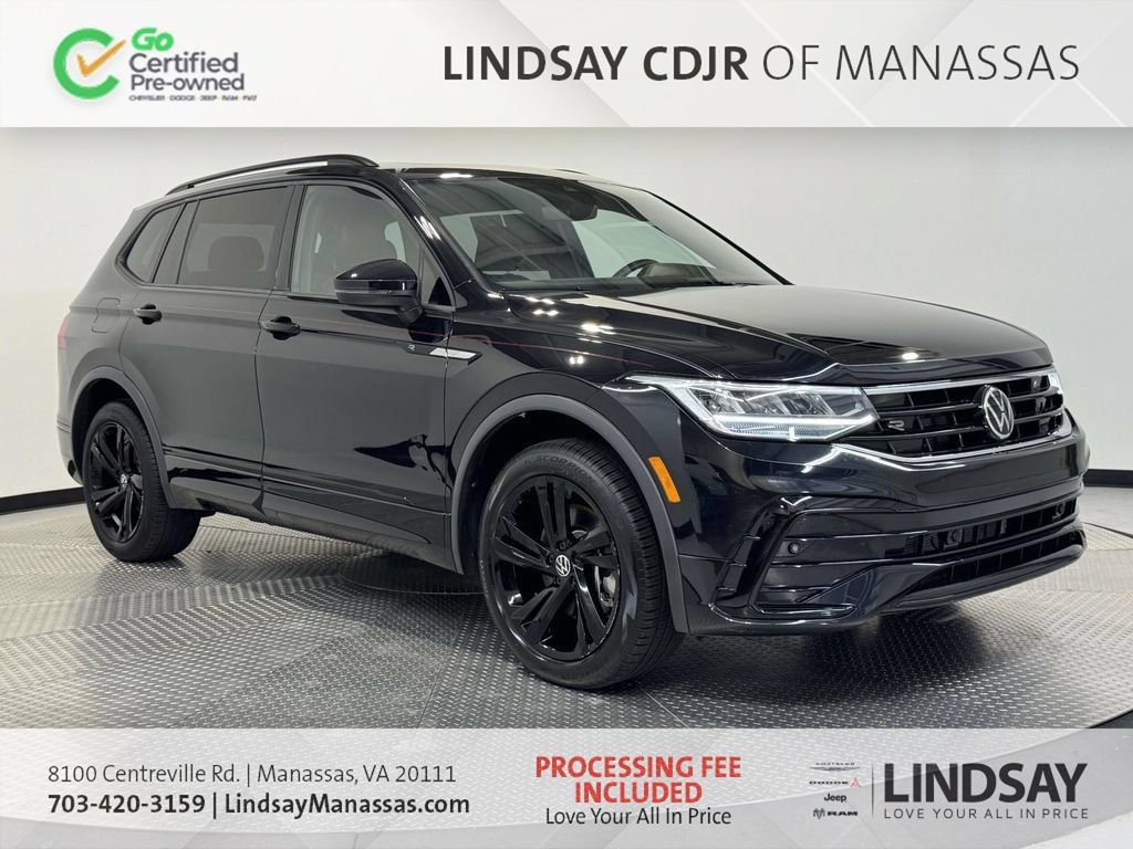 Used 2024 Volkswagen Tiguan SE R-Line AWD/4WD image 1