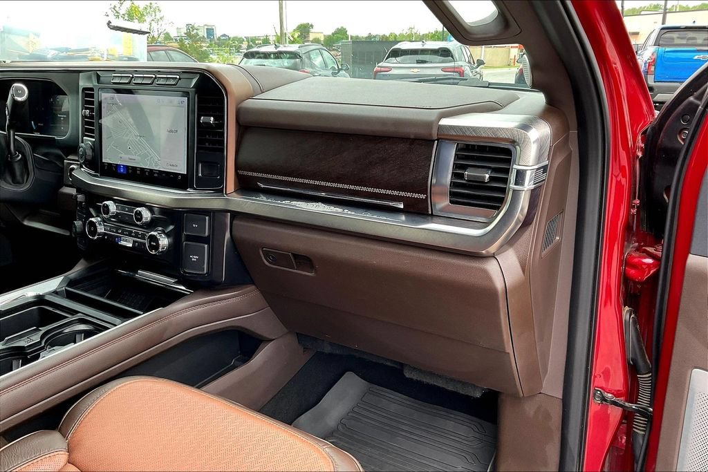 Used 2024 Ford F350 King Ranch w/ FX4 Off-Road Package AWD/4WD image 16
