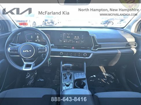 Used 2023 Kia Sportage LX image 14