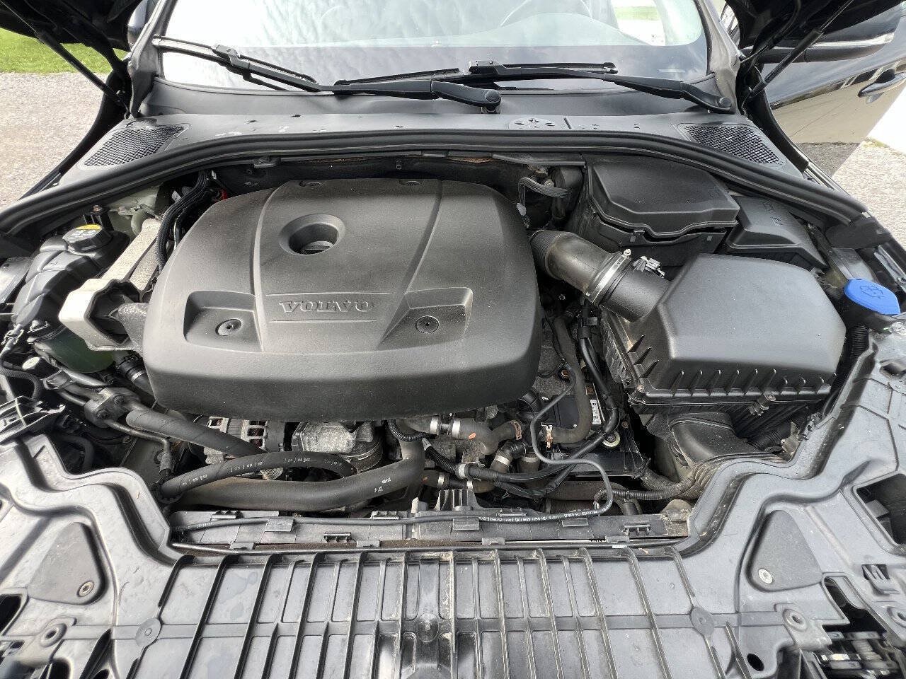 Used 2018 Volvo S60 T5 Dynamic w/ Vision Package FWD image 20