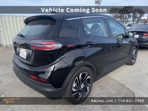 Used 2023 Chevrolet Bolt LT w/ Infotainment Package image 5
