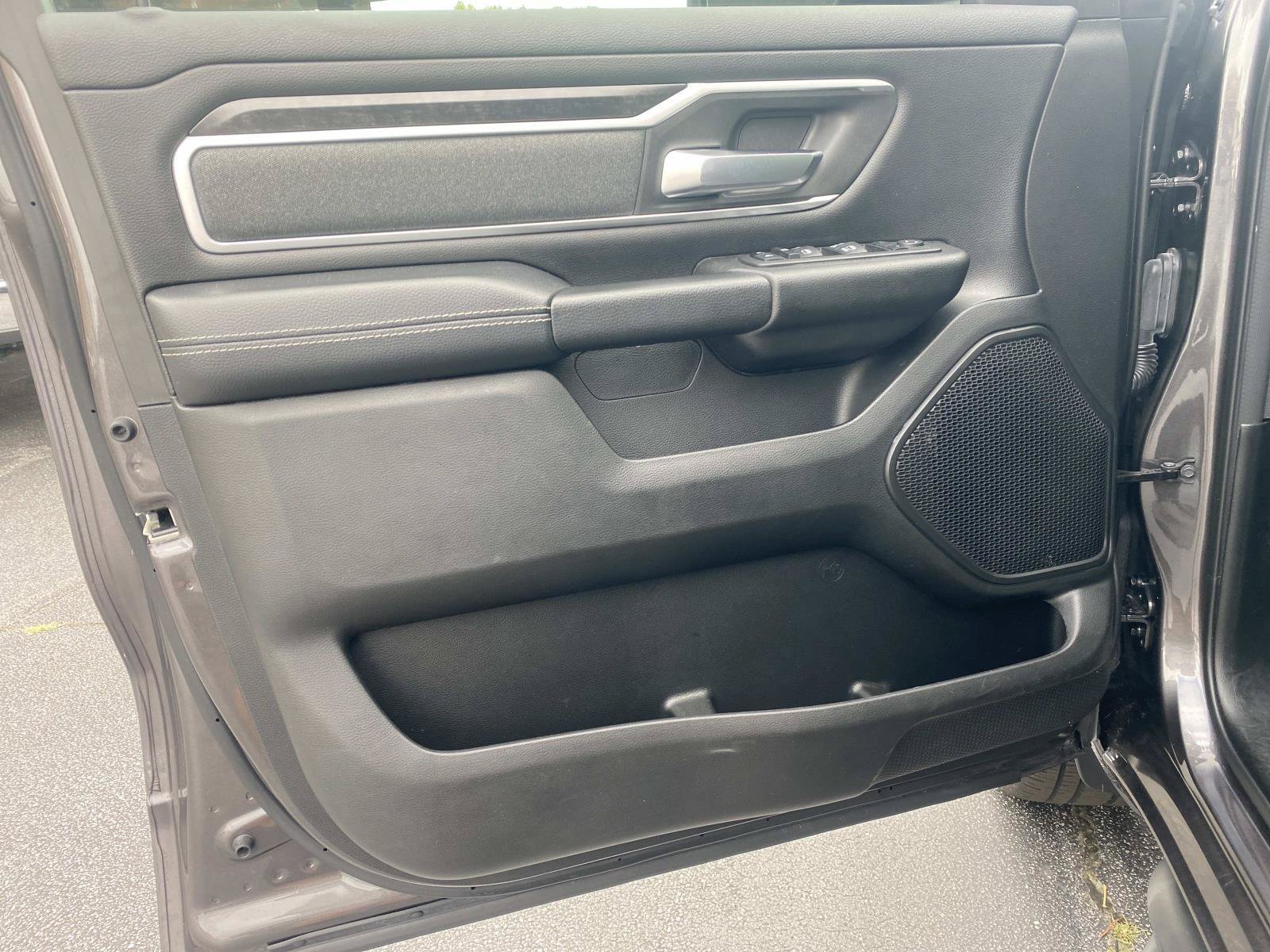 Used 2022 RAM 1500 Big Horn w/ Night Edition RWD image 21