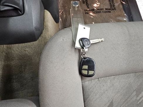 Used 2005 Chevrolet Colorado LS image 17