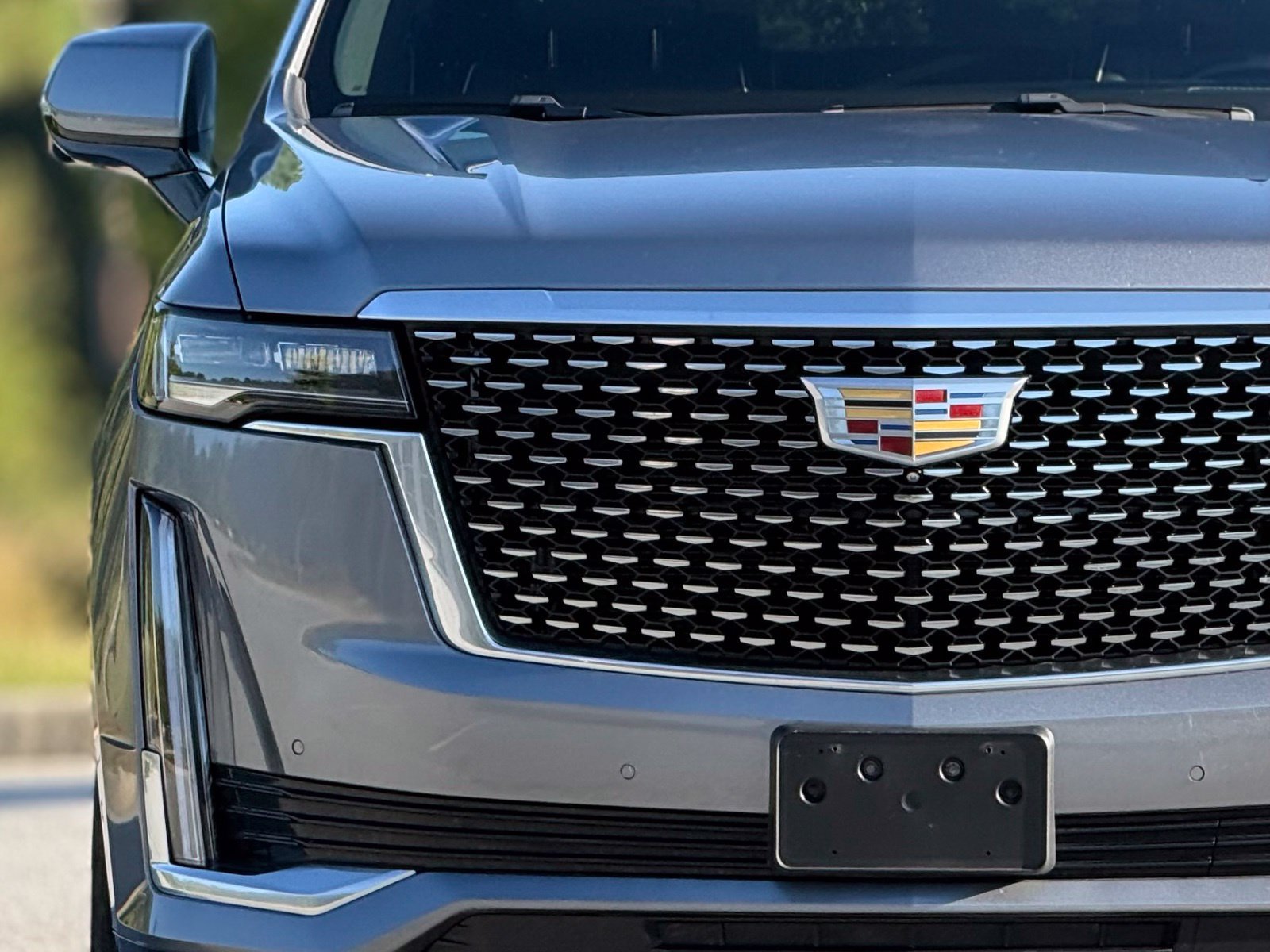 Used 2022 Cadillac Escalade Premium Luxury AWD/4WD image 14
