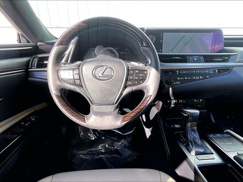 Used 2019 Lexus ES 350 image 6