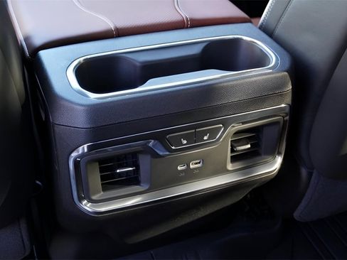 New 2026 GMC Sierra 2500 Denali Ultimate w/ Max Trailering Package image 32