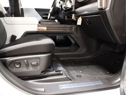 New 2025 GMC Hummer EV 2X image 27