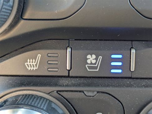 Used 2022 RAM 1500 Laramie image 22