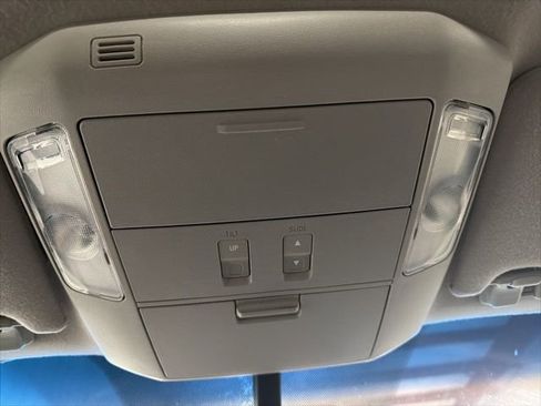 Used 2011 Toyota Sequoia Limited image 29