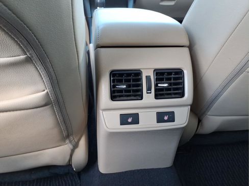 Used 2016 Subaru Outback 2.5i Limited image 16