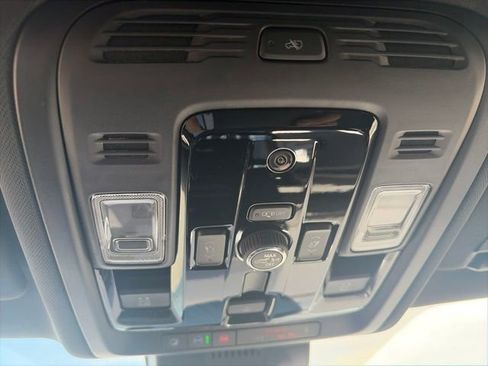 New 2026 GMC Yukon AT4 w/ AT4 Premium Package AWD/4WD image 25