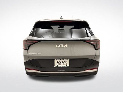 Certified 2026 Kia Sportage EX FWD image 6