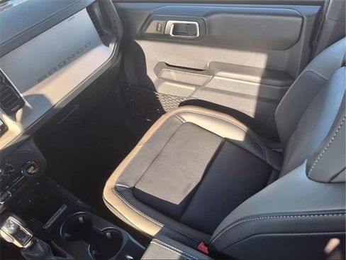 New 2025 Ford Bronco Outer Banks image 12