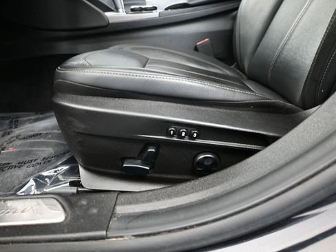 Used 2018 Alfa Romeo Giulia AWD image 22