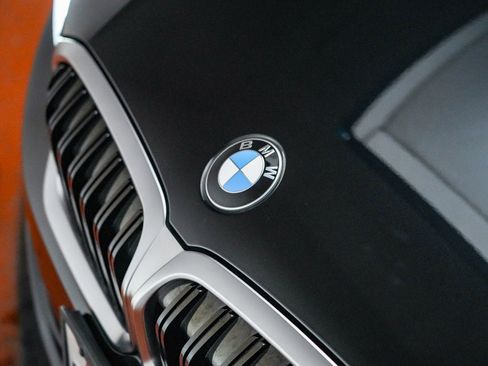 Certified 2023 BMW 330i Sedan w/ Premium Package RWD image 10