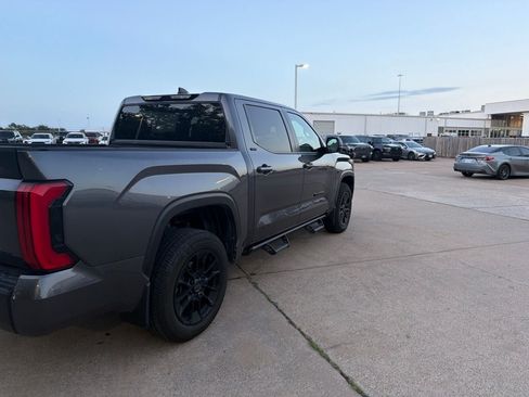 Used 2025 Toyota Tundra SR5 w/ SR5 Premium Package AWD/4WD image 5