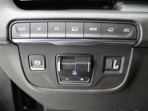 Used 2023 Cadillac Escalade ESV Sport Platinum w/ LPO, ONYX Package image 25