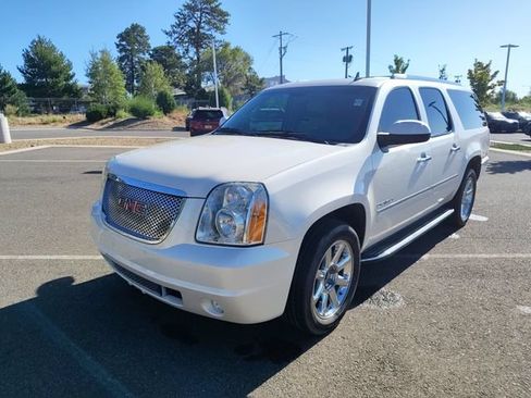 Used 2013 GMC Yukon XL Denali AWD/4WD image 7