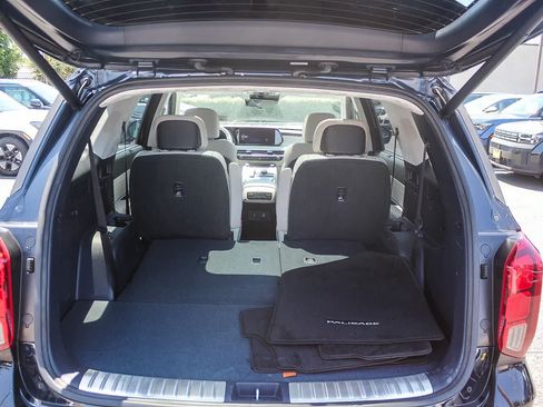 Certified 2023 Hyundai Palisade Calligraphy FWD image 35