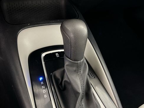 Used 2022 Toyota Corolla LE image 22