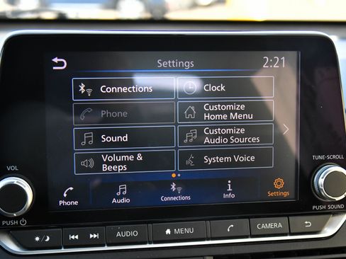 Used 2024 Nissan Altima 2.5 SV image 19