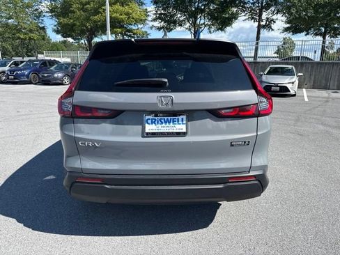 Certified 2025 Honda CR-V EX image 5