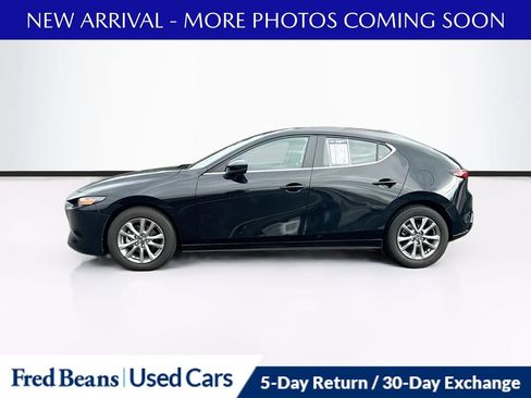 Used 2022 MAZDA MAZDA3 s FWD image 4