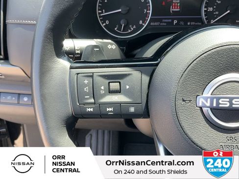 Used 2025 Nissan Pathfinder SL FWD image 20