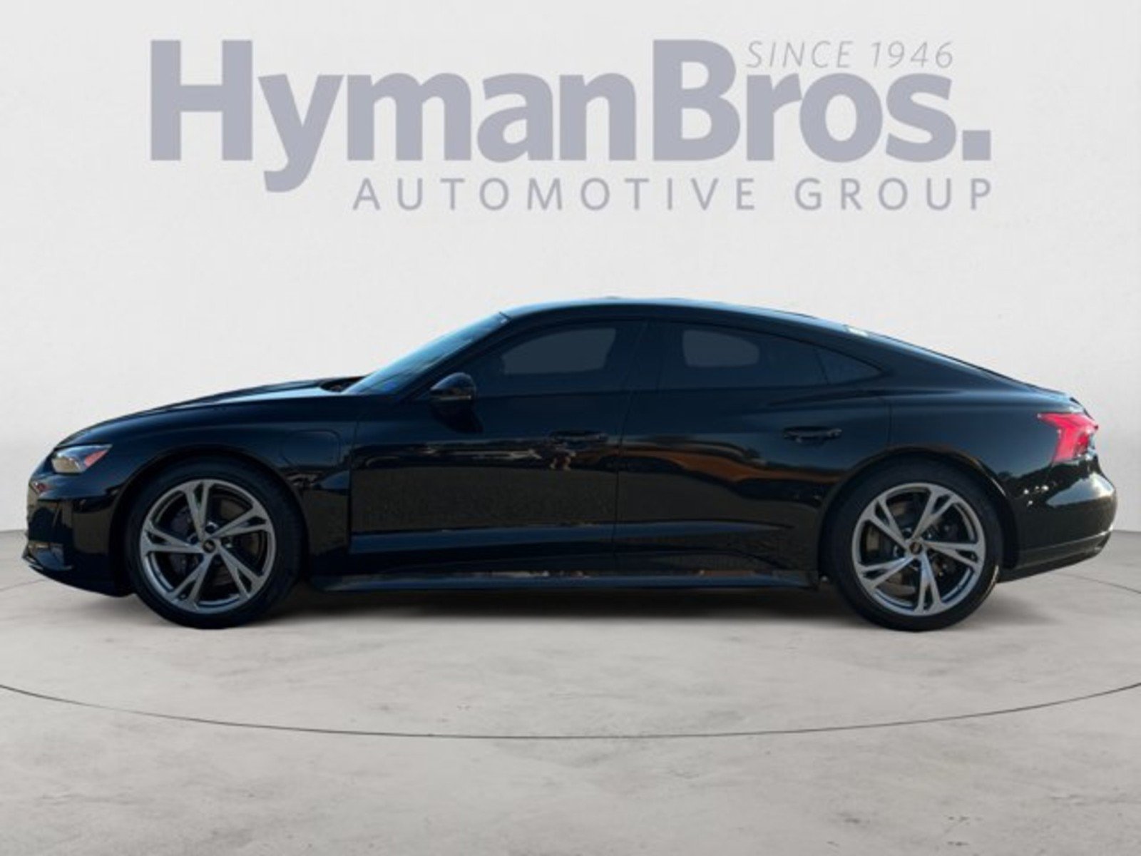 Used 2024 Audi e-tron GT Premium Plus AWD/4WD image 6