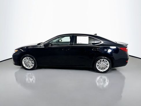 Used 2013 Lexus ES 350 w/ Luxury Pkg image 4